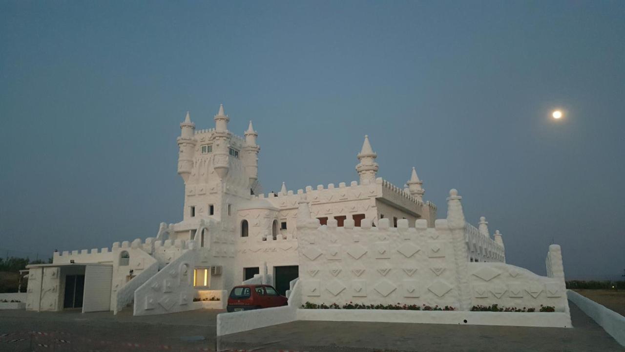 Snow White Castle Apartment คิโอตาริ ภายนอก รูปภาพ
